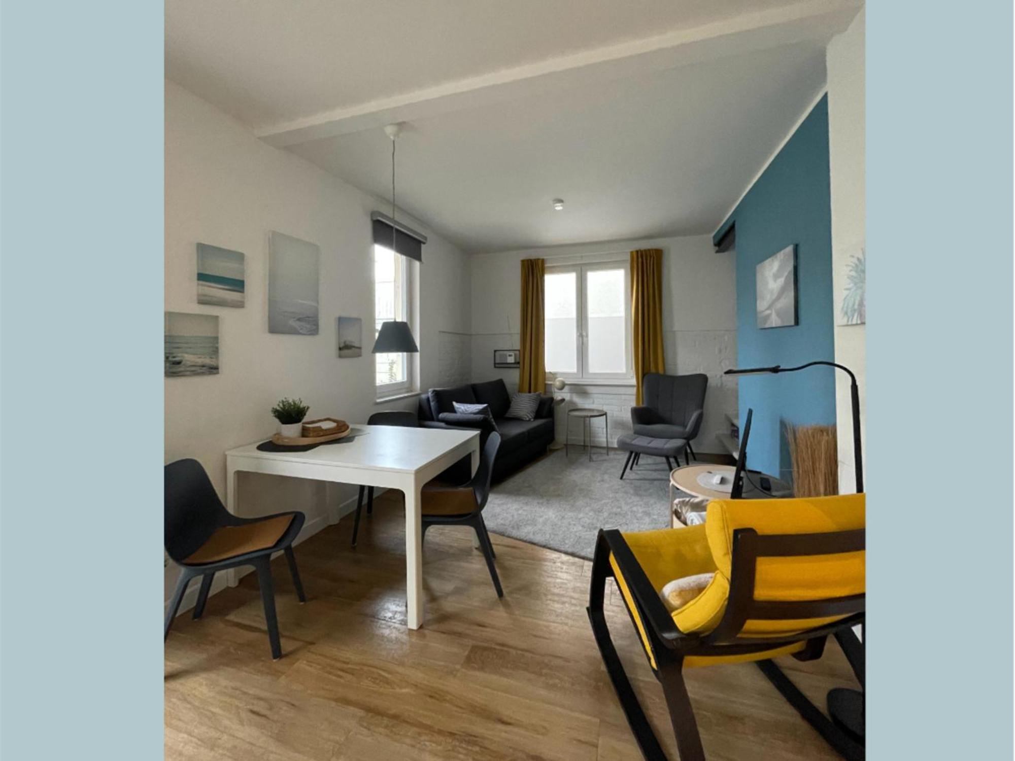 Grünstrand Apartment *